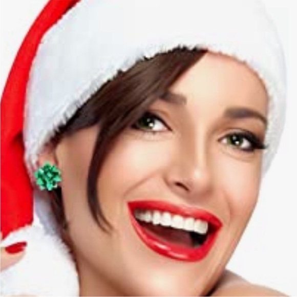 Green Christmas Bow Pierced Post Back Stud Earrings - Picture 8 of 15